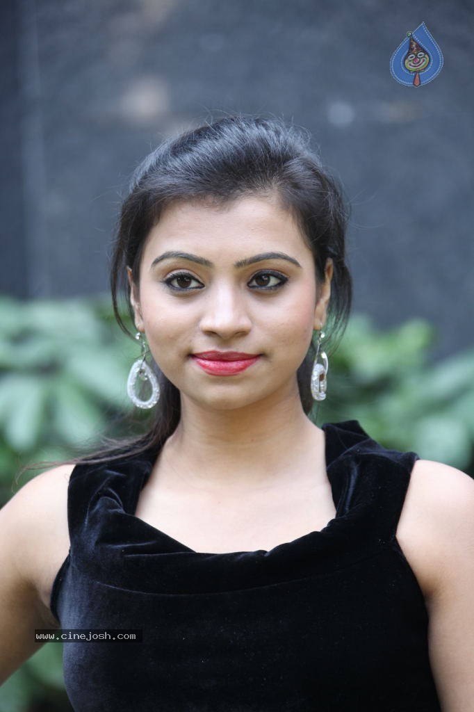 Priyanka New Gallery - 13 / 132 photos
