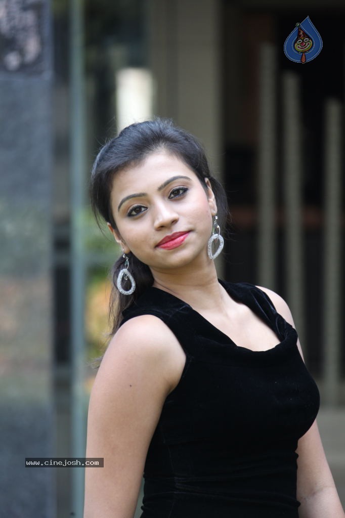 Priyanka New Gallery - 14 / 132 photos