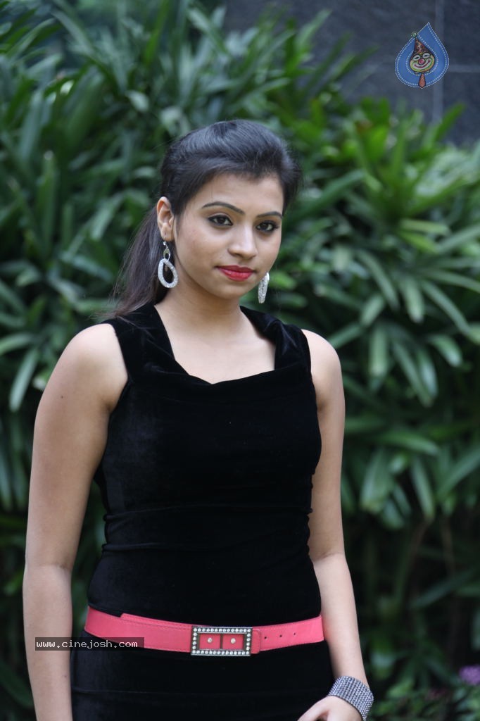 Priyanka New Gallery - 20 / 132 photos