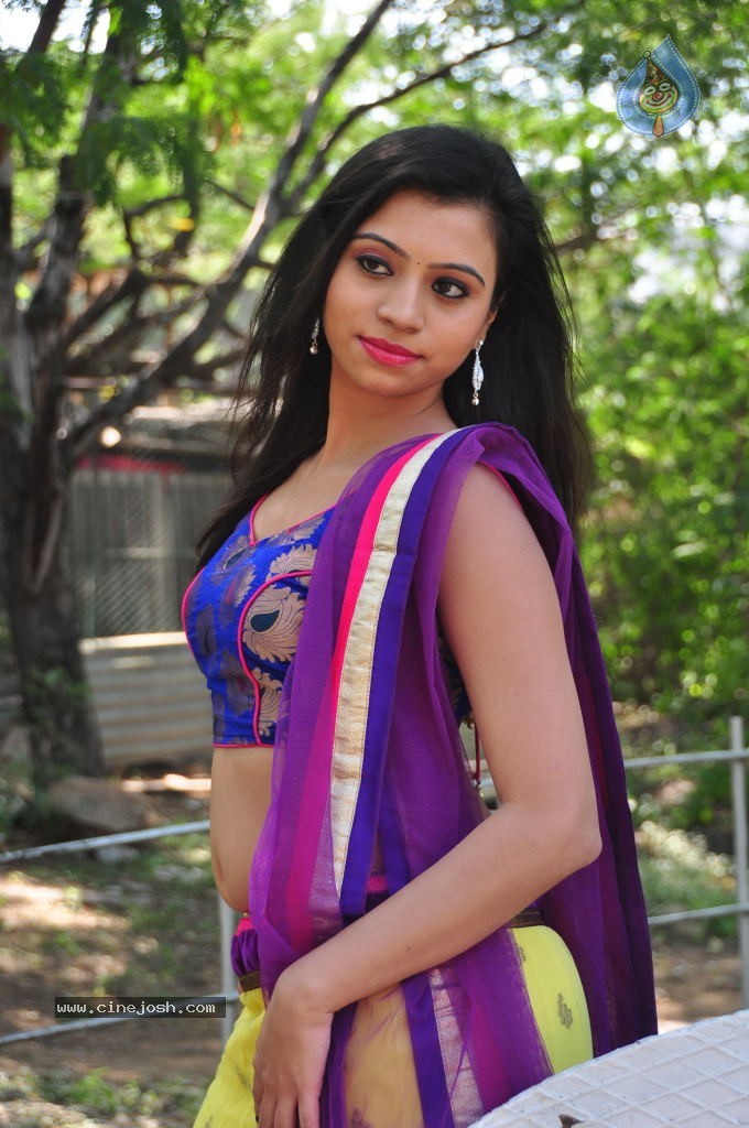 Priyanka New Hot Gallery - 47 / 116 photos