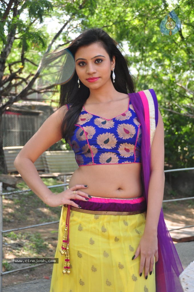 Priyanka New Hot Gallery - 52 / 116 photos