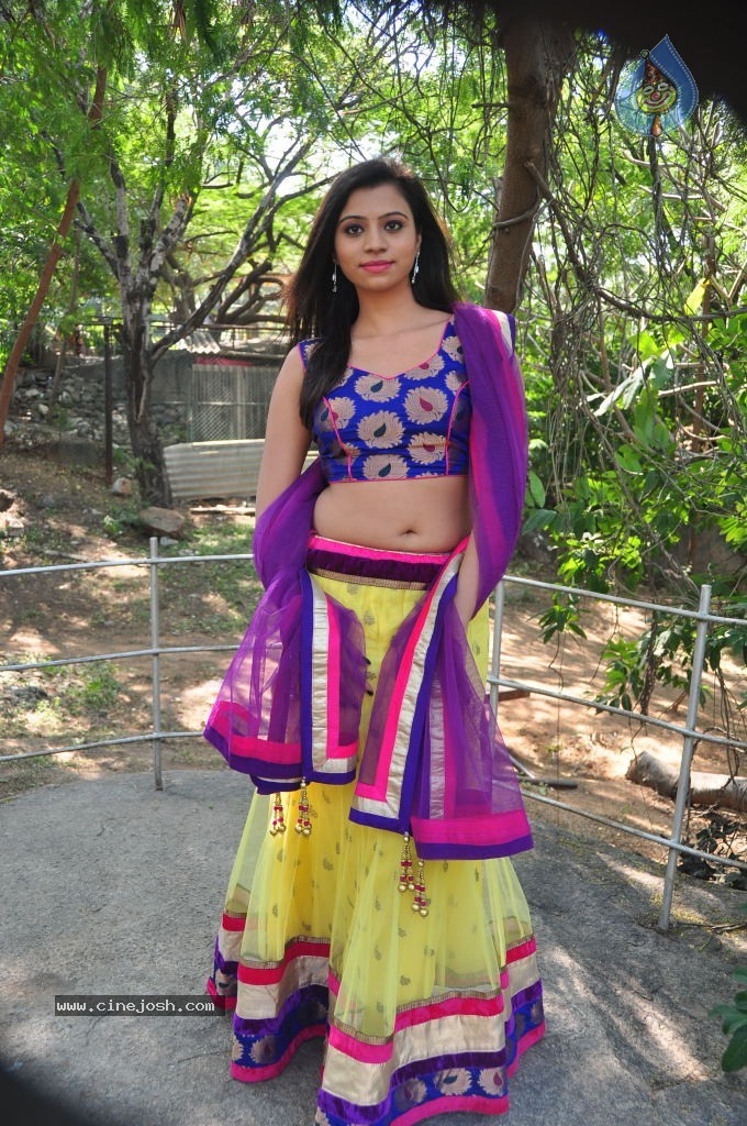 Priyanka New Hot Gallery - 55 / 116 photos