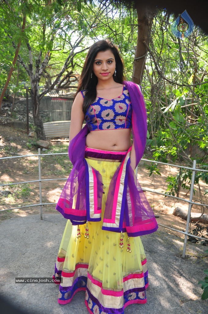 Priyanka New Hot Gallery - 66 / 116 photos