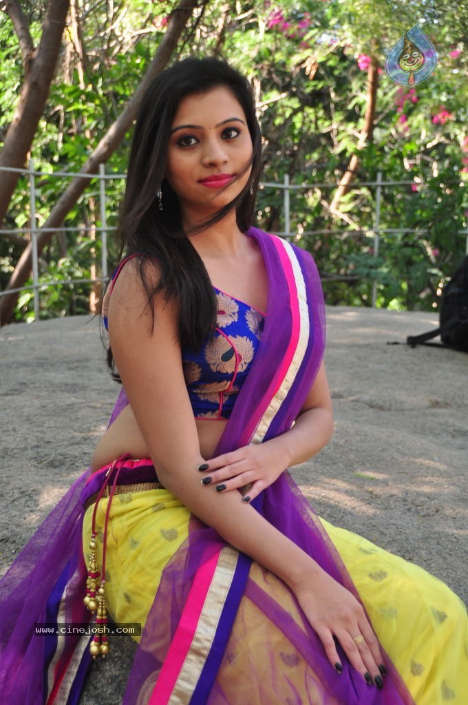 Priyanka New Hot Gallery - 92 / 116 photos