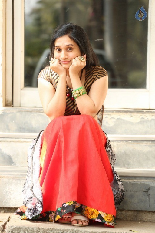 Priyanka Pallavi Latest Images - 12 / 53 photos