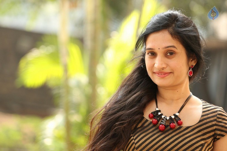 Priyanka Pallavi Latest Images - 24 / 53 photos