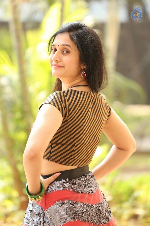 Priyanka Pallavi Latest Images - 48 / 53 photos