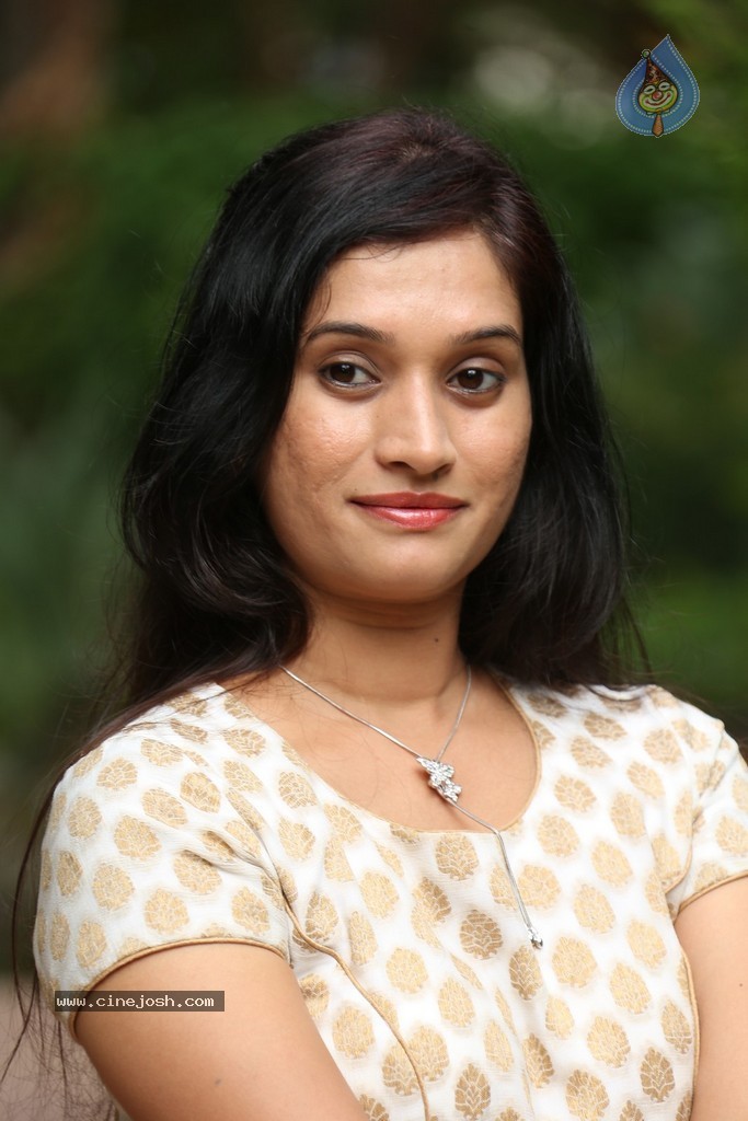 Priyanka Pallavi New Gallery  - 10 / 70 photos
