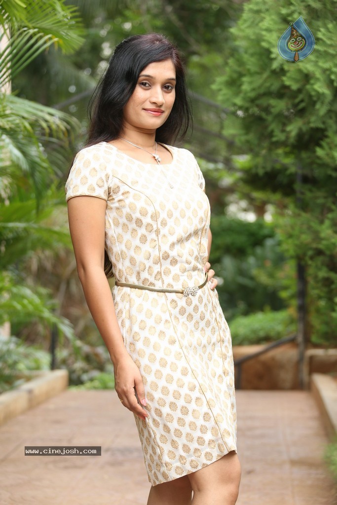 Priyanka Pallavi New Gallery  - 34 / 70 photos