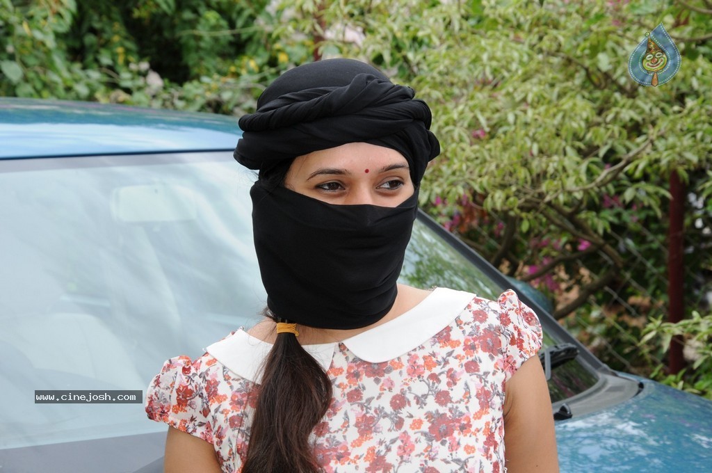 Priyanka Pallavi New Stills - 2 / 14 photos