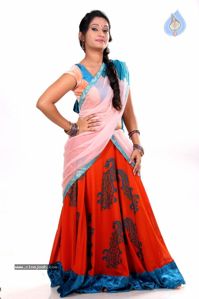 Priyanka Pallavi Spicy Stills - 32 / 49 photos
