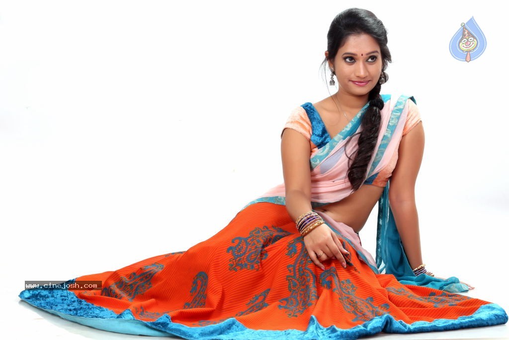 Priyanka Pallavi Spicy Stills - 34 / 49 photos