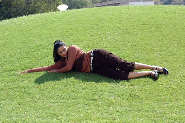 Priyamani - 36 / 50 photos