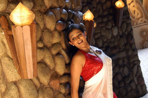 Priyamani - 46 / 50 photos