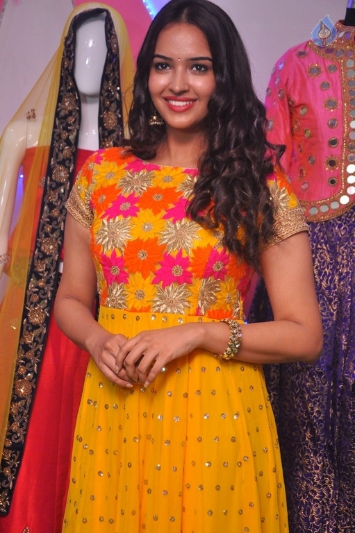 Poojitha Latest Photos - 9 / 21 photos