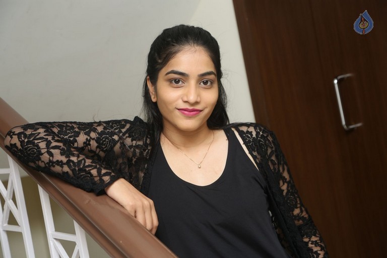 Punarnavi Bhupalam New Photos - 11 / 42 photos