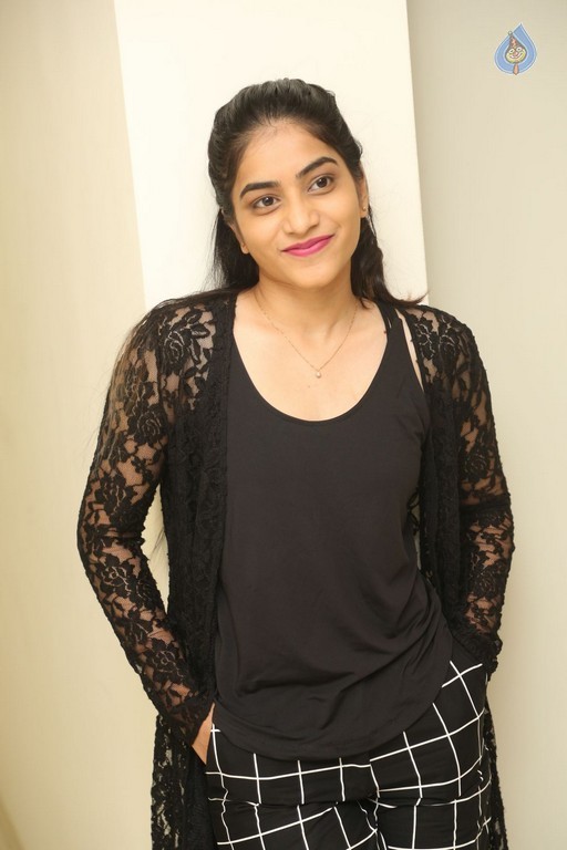 Punarnavi Bhupalam New Photos - 13 / 42 photos