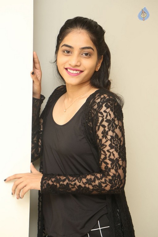 Punarnavi Bhupalam New Photos - 14 / 42 photos