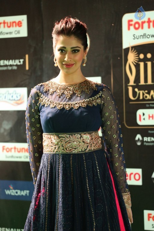 Raai Laxmi at IIFA 2017 - 15 / 41 photos