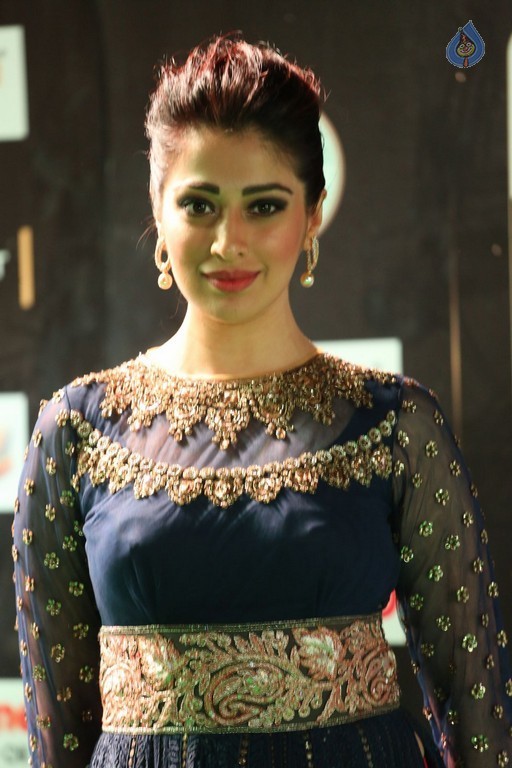 Raai Laxmi at IIFA 2017 - 18 / 41 photos