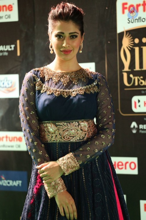 Raai Laxmi at IIFA 2017 - 23 / 41 photos