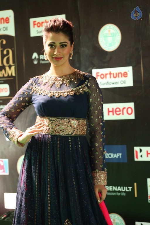 Raai Laxmi at IIFA 2017 - 41 / 41 photos