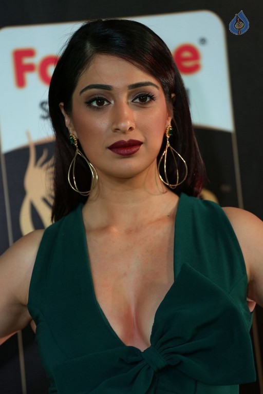 Raai Laxmi at IIFA 2017 - 7 / 37 photos
