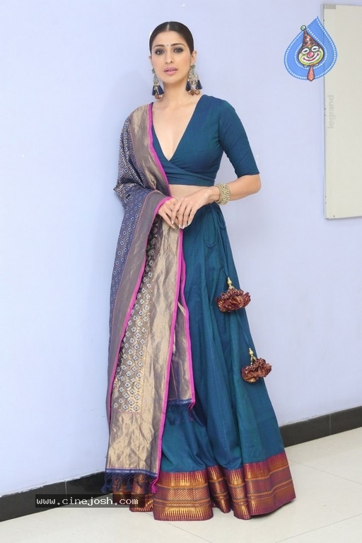 Raai Laxmi New Photos - 19 / 21 photos
