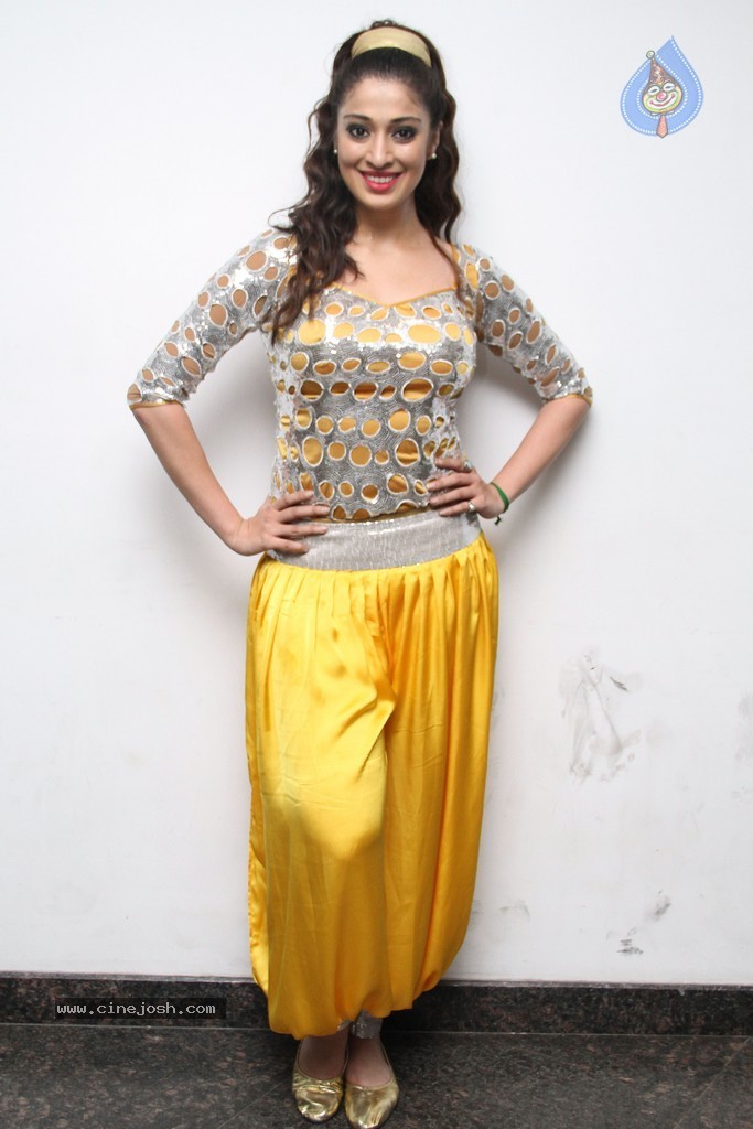 Raai Laxmi New Stills - 11 / 44 photos