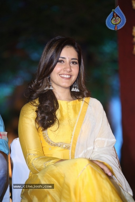 Raashi Khanna at Srinivasa Kalyanam Press Meet - 5 / 30 photos