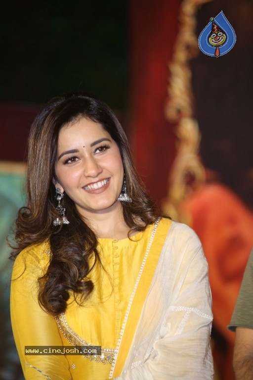 Raashi Khanna at Srinivasa Kalyanam Press Meet - 12 / 30 photos