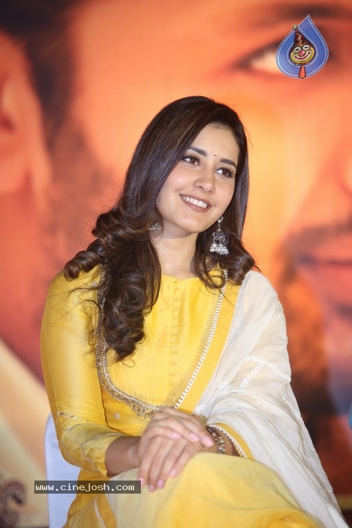 Raashi Khanna at Srinivasa Kalyanam Press Meet - 15 / 30 photos