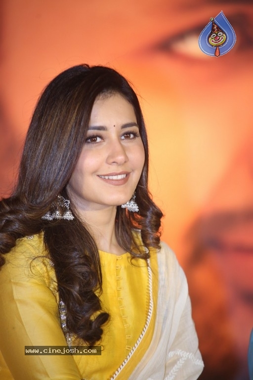 Raashi Khanna at Srinivasa Kalyanam Press Meet - 17 / 30 photos