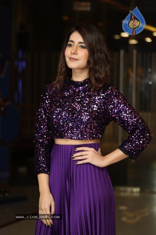 Raashi Khanna Images - 6 / 21 photos