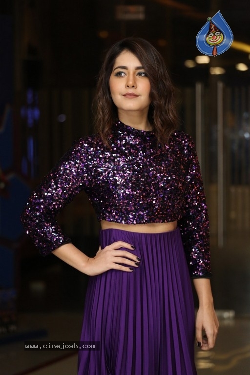 Raashi Khanna Images - 10 / 21 photos