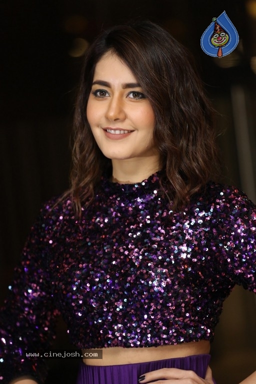 Raashi Khanna Images - 11 / 21 photos