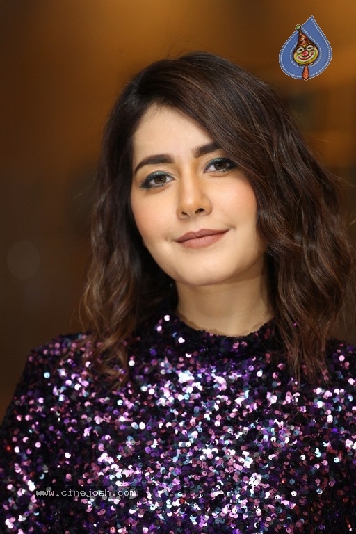 Raashi Khanna Images - 12 / 21 photos