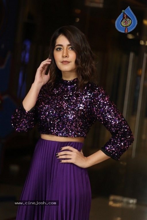 Raashi Khanna Images - 14 / 21 photos