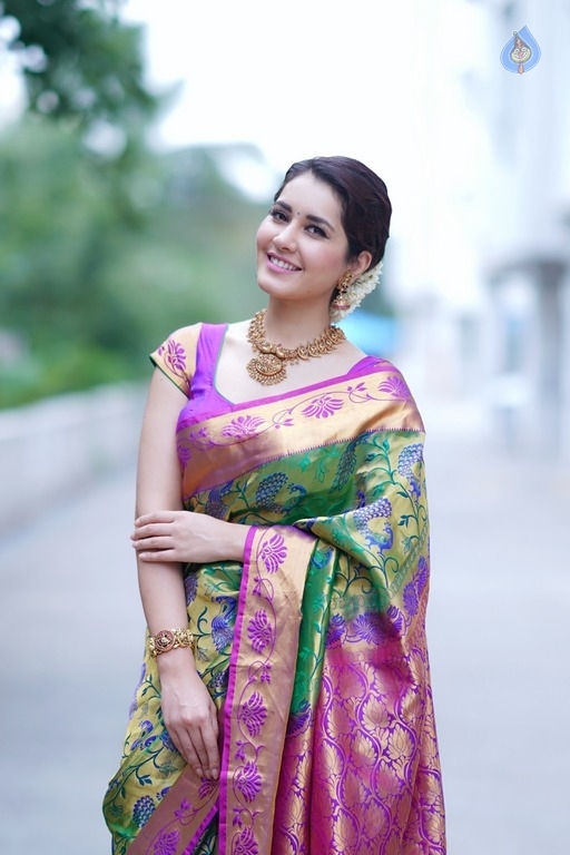 Raashi Khanna Latest Gallery - 2 / 21 photos
