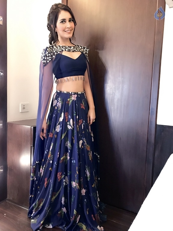 Raashi Khanna Latest Images - 9 / 11 photos