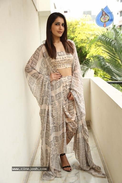 Raashi Khanna Latest Pictures - 15 / 18 photos
