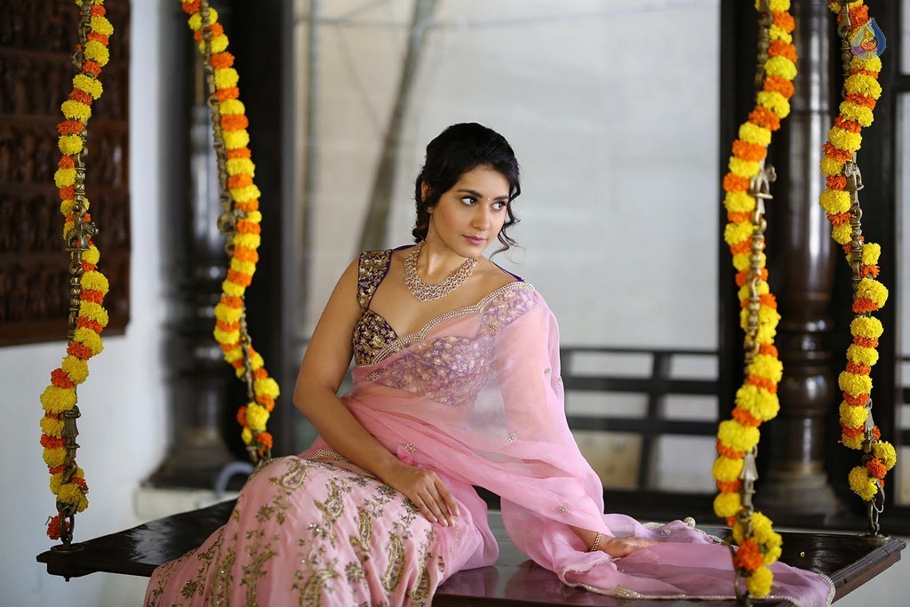 Raashi Khanna Latest Pictures - 2 / 25 photos