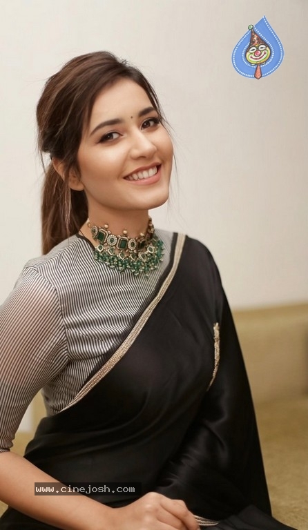 Raashi Khanna Photos - 7 / 8 photos