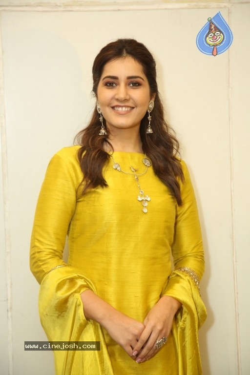 Raashi Khanna Photos - 6 / 21 photos