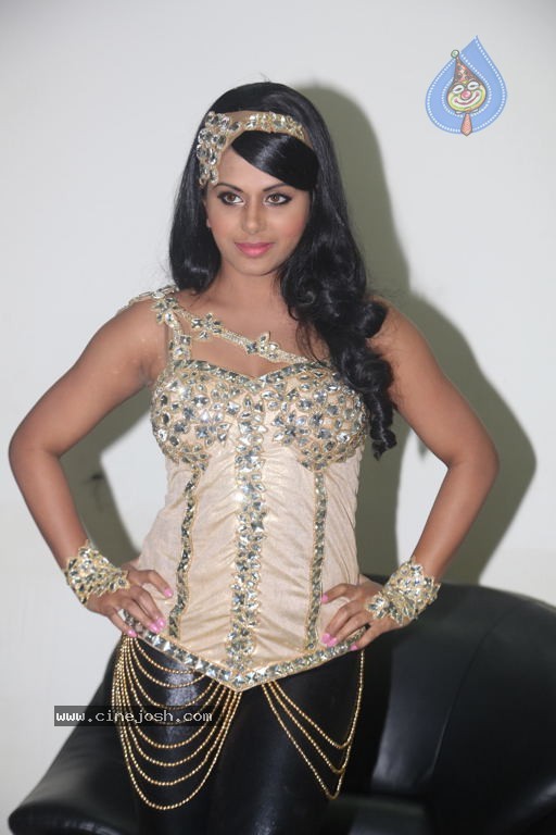 Rachana Maurya New Stills - 52 / 66 photos
