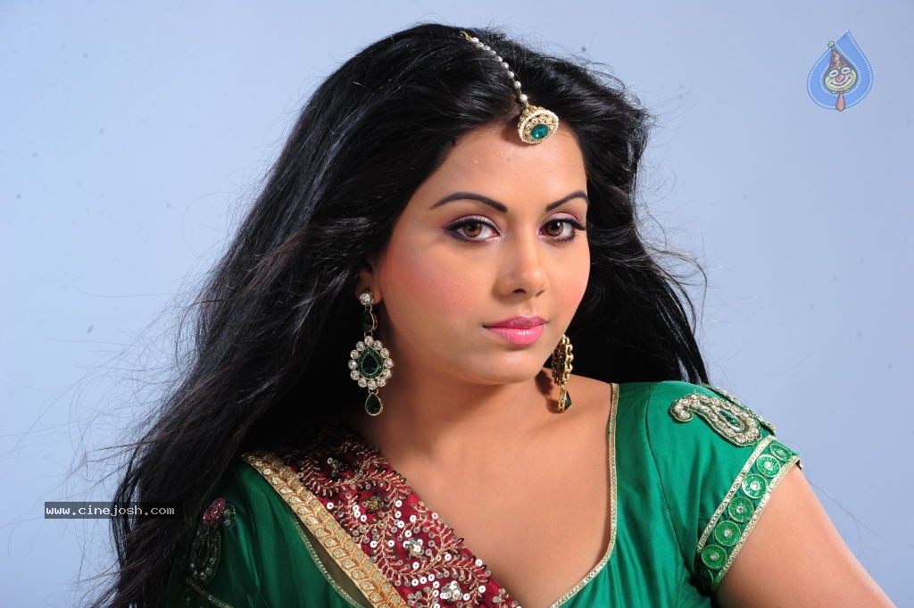 Rachana Mourya Hot Photos - 2 / 39 photos
