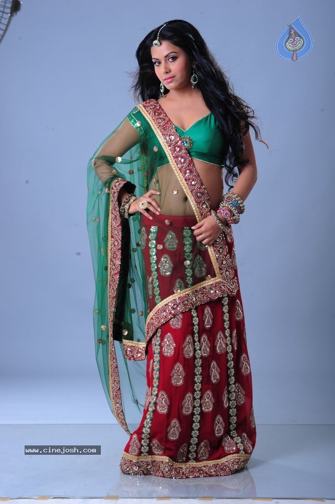 Rachana Mourya Hot Photos - 5 / 39 photos