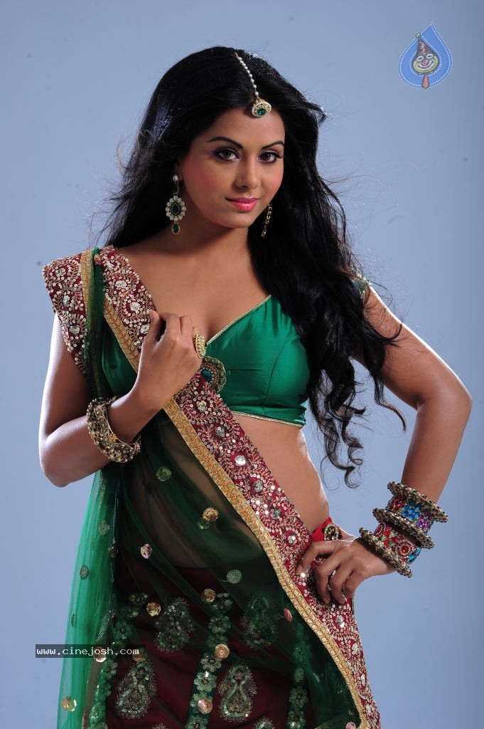 Rachana Mourya Hot Photos - 14 / 39 photos