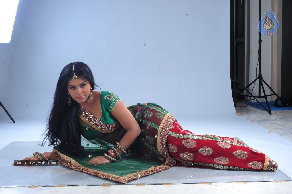 Rachana Mourya Hot Photos - 19 / 39 photos