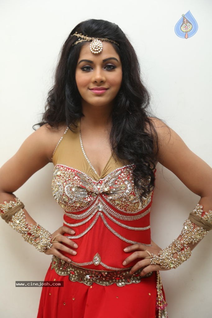 Rachana Mourya Hot Stills - 6 / 80 photos